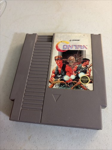 Konami contra nintendo nes - contra,